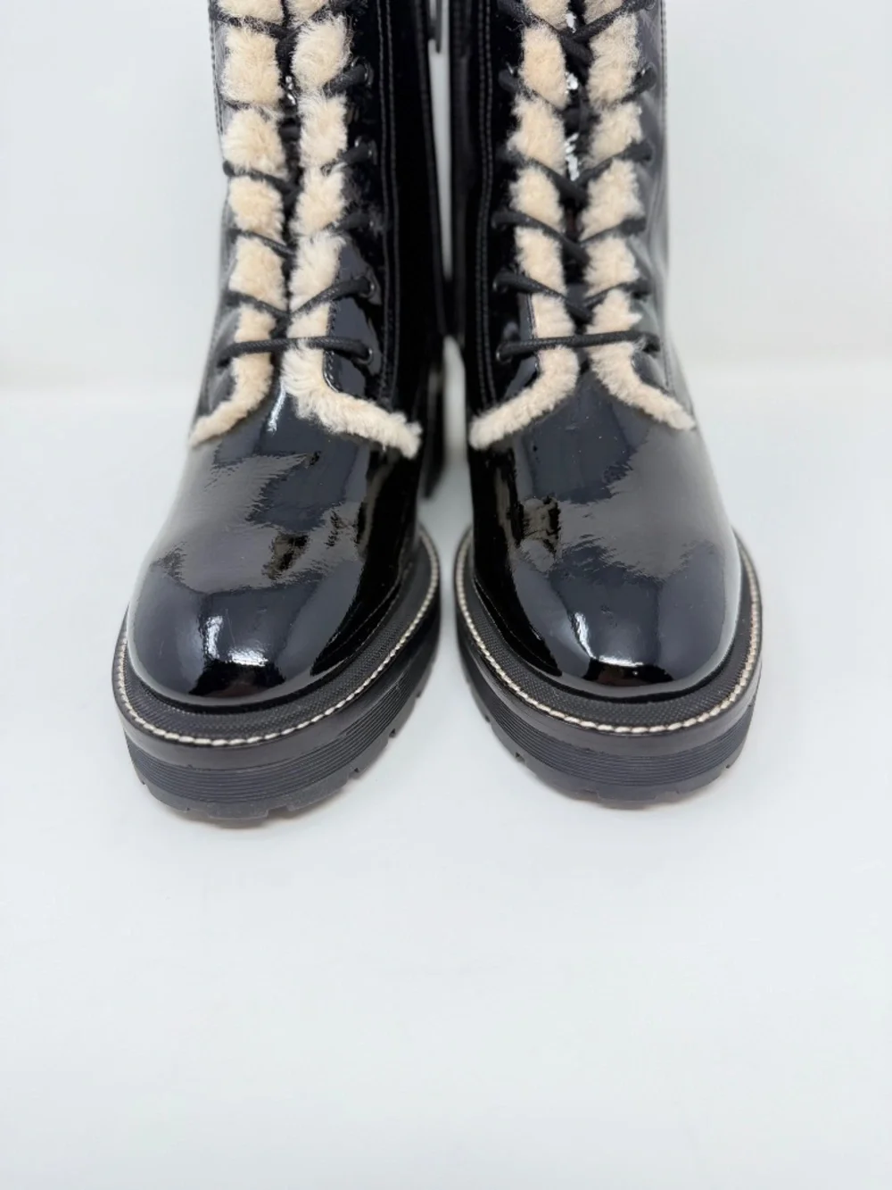 New Tory Burch Miller Lug Sole Shearling Bootie Black Sz 9.5